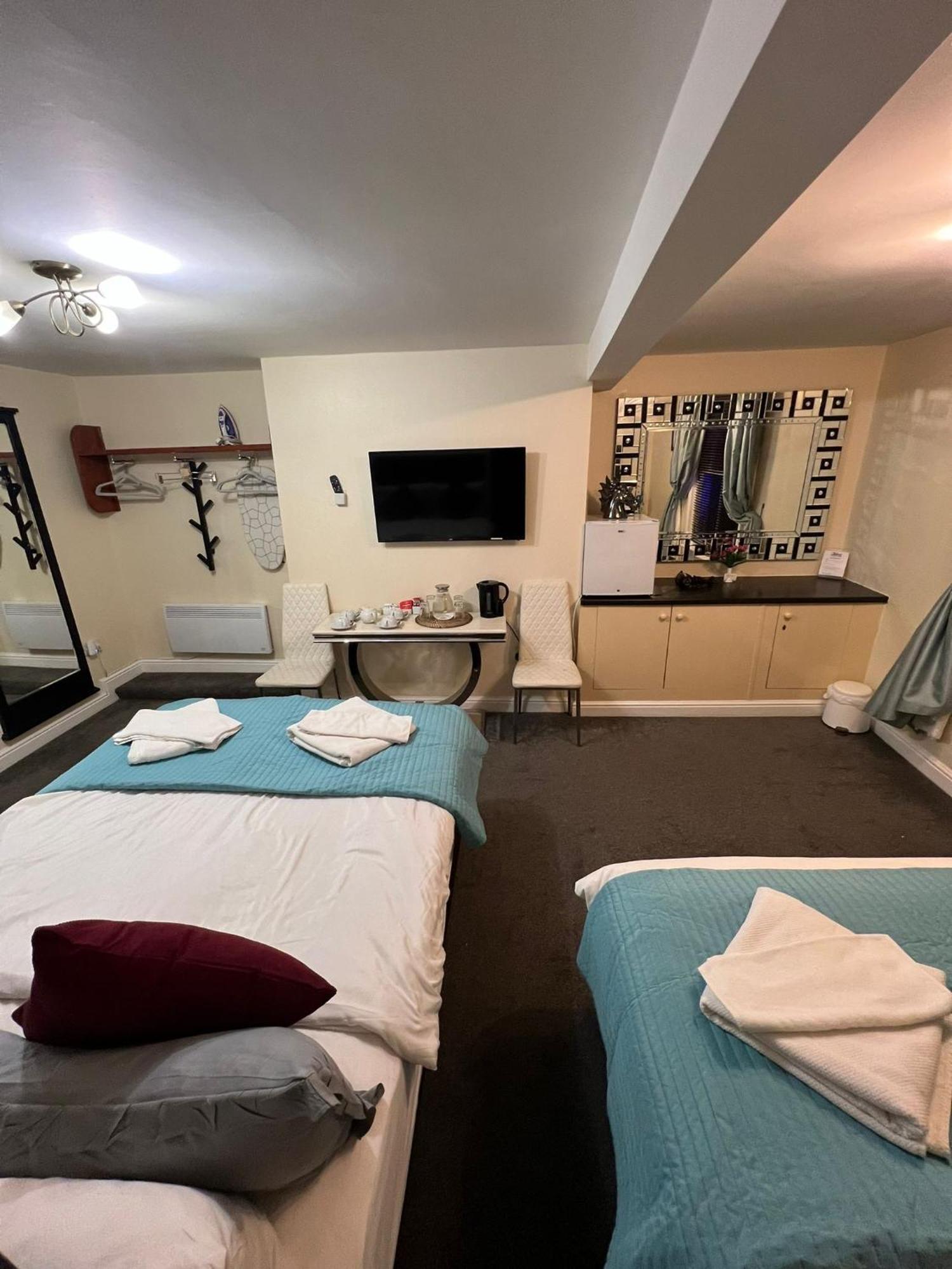 Abbey Holiday Accommodation ويتبي المظهر الخارجي الصورة